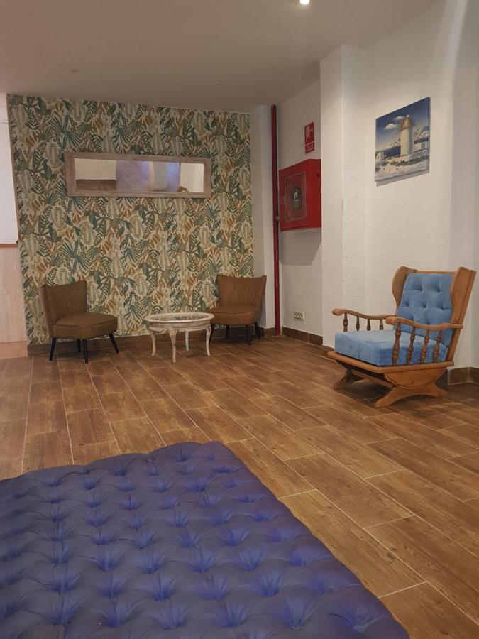 Hostal Mozaik Lloret Льорет-де-Мар Екстер'єр фото