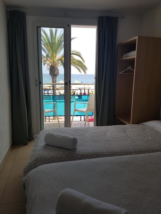 Hostal Mozaik Lloret Льорет-де-Мар Екстер'єр фото